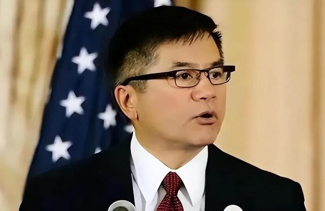 骆家辉警告中国：最好不要自主生产尖端芯片，这不是美国想看到的