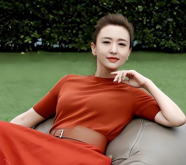 包养四个男人，嫁给70岁富翁？央视女主持私生活谣言有多离谱？