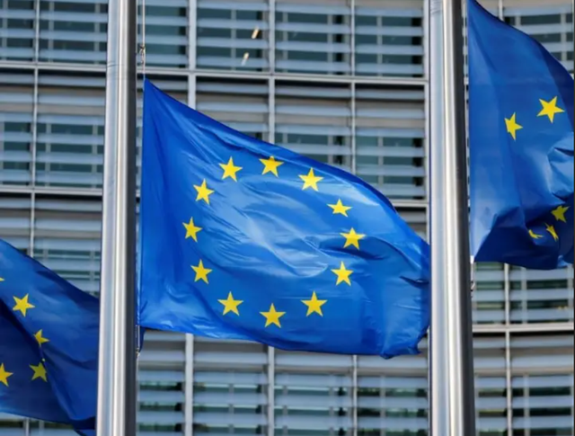 俄乌喊必胜	、列强装和平？川普暴怒、普京暗笑，领袖只骗自己人？