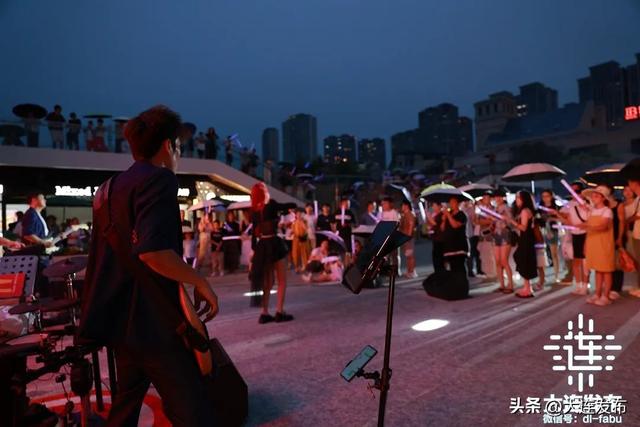 去海边！赴约时尚度100分的夏天