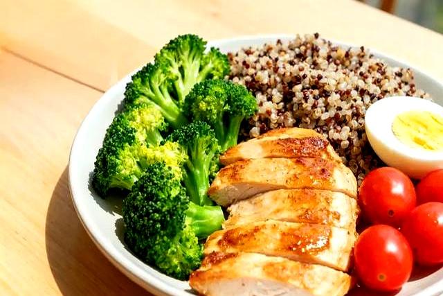 小基数2周瘦6斤！早上吃馒头、晚上吃鸡蛋，吃饱不饿还掉秤