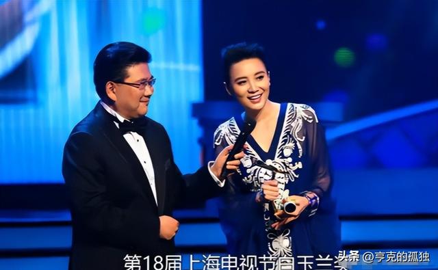 被骂“陪睡上位”，后又被封为“性感欲女”，得奖后当众怒怼海清