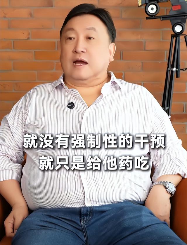 原来我们都被骗了！向太曝张国荣去世内幕，撕开了内娱“遮羞布”