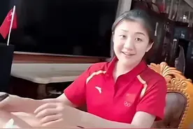 陈梦晒青岛老家照，家里是真有钱！客厅连乒乓球台都有图片