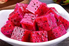 火龙果搭配2物，让你排出陈年宿便，肠道干净脸也干净了！图片