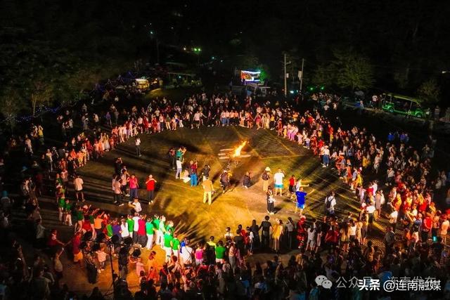 人人人人!连南这场狂欢盛宴嗨翻天🤩多图直击火爆现场丨跟着《瑶族舞曲》去旅行