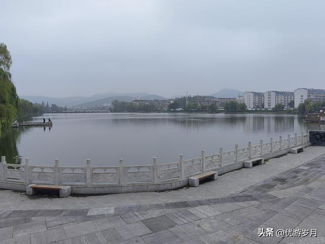 襄阳古城汉江风景很美