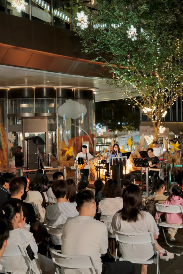 来汉口 逛江汉 | 江汉双节热力全开！多元场景解锁消费“新姿势”