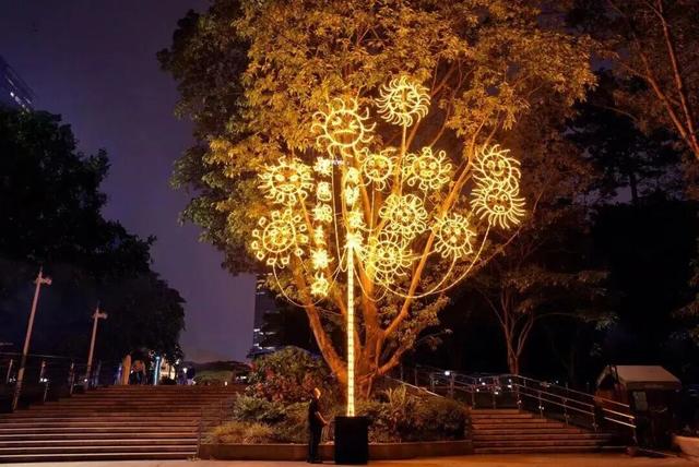 从深业上城到莲花山，这段路绝了！