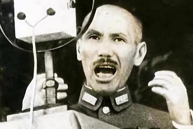 老蒋临死都想不到，最大的卧底不是吴石，而是一直身边陪伴的人!