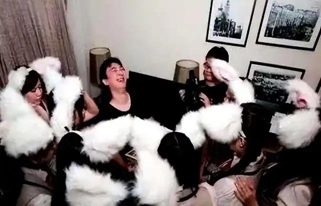 牡丹花下死，做鬼也风流！这一次谁也救不了万达太子爷王思聪