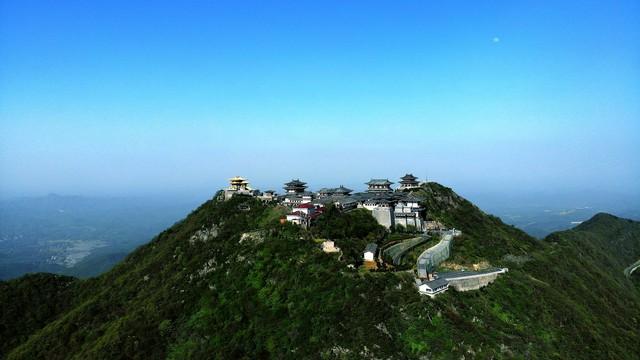 湖北秋色灵秀，五座名山见风骨