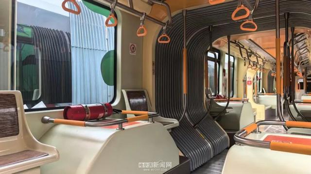 哈尔滨智轨文旅专线开通，10分钟畅享两种快乐！