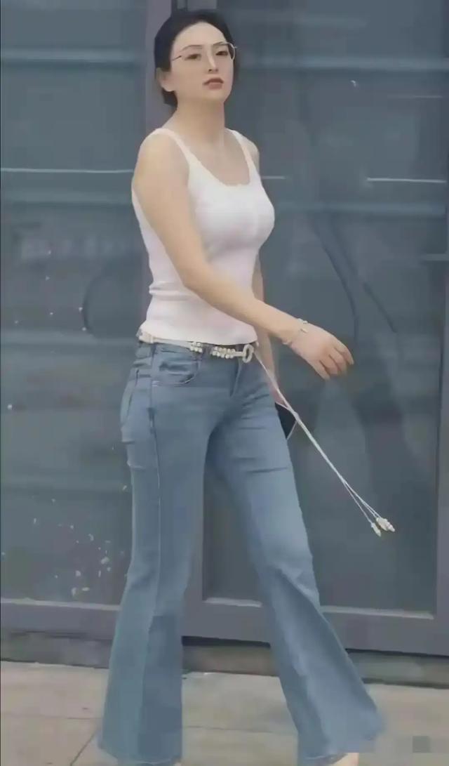 她这大体格身材,满分100分的话,你能最多打多少分