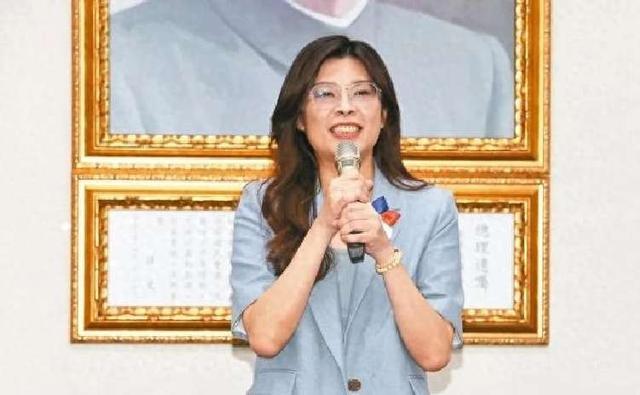 当选不到24小时，郑丽文请求来北京面谈，赖清德朱立伦都没想到