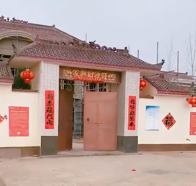 刘强东父母住哪里？京东开发的新新家园，直系亲属多在这住别墅