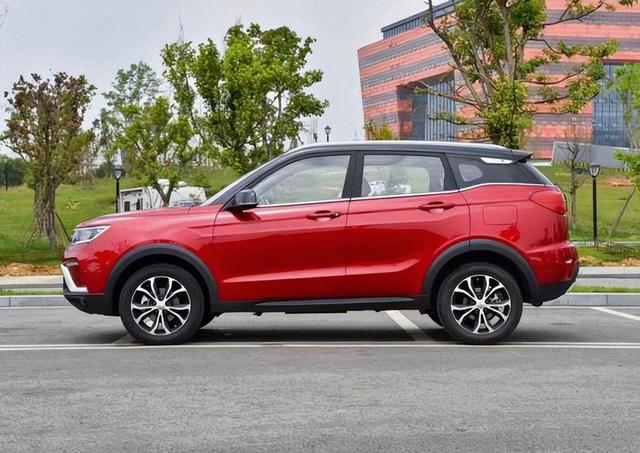 开油车的乐了	，开电车的急了？2026油电新政落定，税费规则全变了