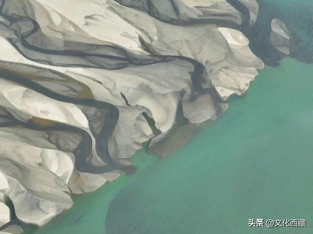 别叫它“中国小瑞士”了！明明这里更美！说“人间仙境”都不为过！