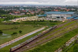 从昆明坐火车去曼谷！老挝泰国跨境铁路客运列车开通图片