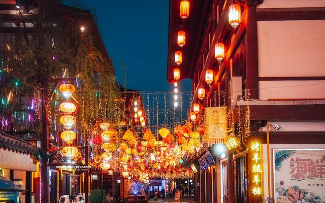 县级市居然有这样的夜景！河北花22.5亿打造的古城，夜晚惊艳众人