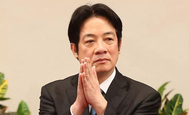 特朗普下“死命令”，美对台定位有变，我国防部发出统一最强音