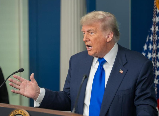 高市还没登上访美飞机，美日突然联手派兵，决不许中国改变现状？