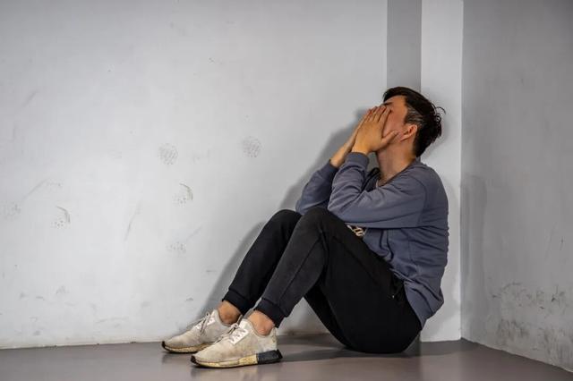 当众出丑，如何用一句话安慰对方？