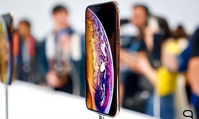国产机麻烦了：iPhone17太抢手，预约量是去年10倍，官网被挤崩