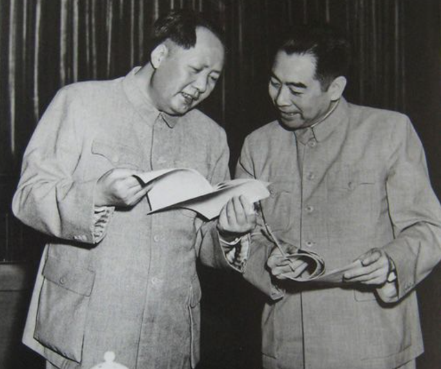 日本不惜下血本，花560亿也要搅浑93阅兵，毛主席当年还是心软了