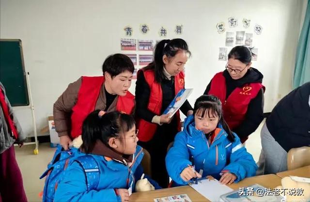 李连杰手术3天后，恶心的一幕发生了，5cm刀口也没换来网友同情