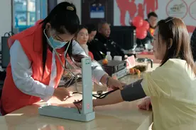 吉林柳河： “移风易俗树新风 志愿服务我践行”文明实践主题活动在圣水村举办图片