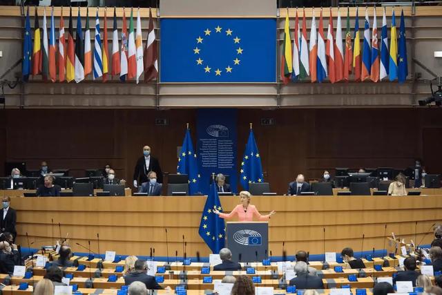 美欧盟友关系遇冰点	，机密通话遭泄露，特朗普对乌政策遭抵制