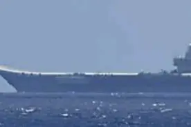 突发！山东舰出击琉球，055大驱将随时冲撞外舰，决不让航母出事图片