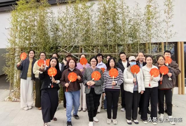 各区动态|青浦:党旗耀自强·红杉映初心