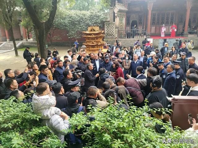 芳菲的文明之旅中的万荣元素