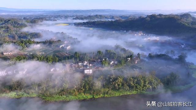 四川山区藏着的宝藏县，头牌景点体验感比峨眉山好，正在建设机场
