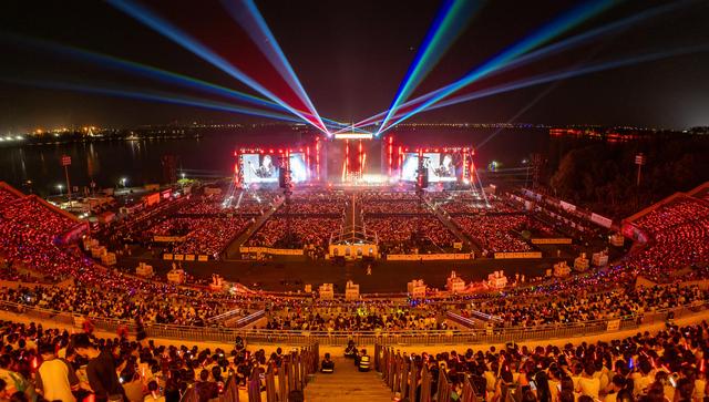 区媒看银川丨商文旅农体酒握指成拳，让“消费在银川”金字招牌越擦越亮