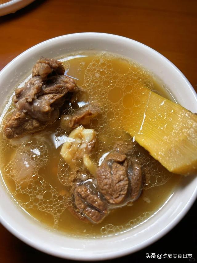 羊肉可以和灵芝石斛竹蔗花胶煲汤吗 2026年花胶灵芝石斛可以一起炖吗 羊肉可以和灵芝石斛竹蔗花胶煲汤吗 2026年花胶灵芝石斛可以一起炖吗