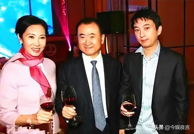 牡丹花下死，做鬼也风流！37岁“纵欲过度”的王思聪	，再陷大丑闻