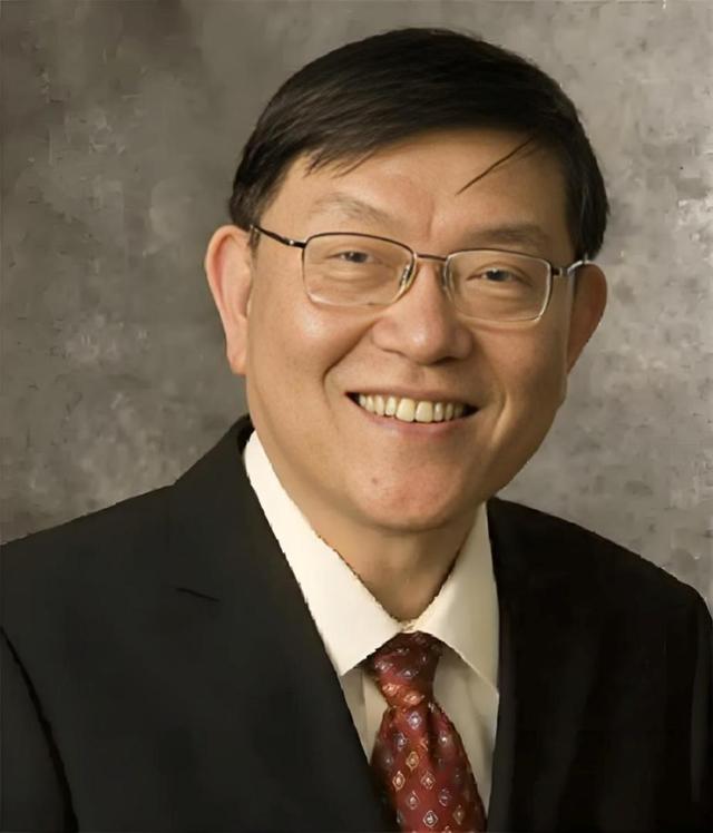 “大陆缺什么我就做什么”！77岁“芯片教父”令中国芯片提前30年