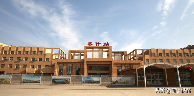 砥砺奋进七十载 天山南北谱华章 | 流动纽带串联大美新疆