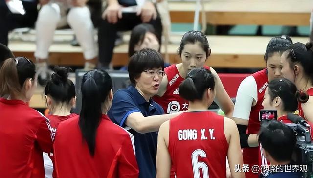 “铁榔头”沉迷医美无法自拔？64岁郎平大变样，差点就认不出来了