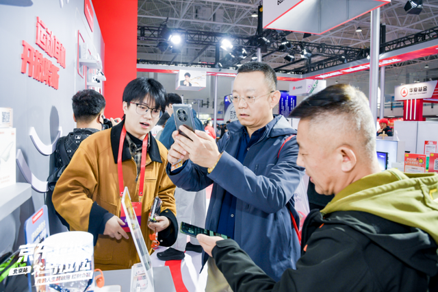 园世运动耳机亮相北马博览会：以专业声学与高性价比，为跑者注入声援力量