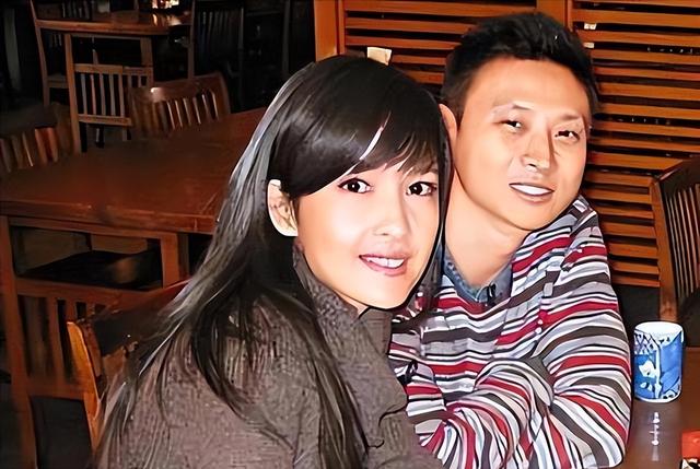 被戴8次绿帽子，3次被捉奸在床，这就是我们“玉女”守卫的爱情
