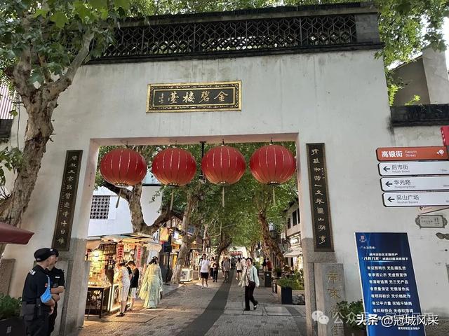 杭州寻吃·一碗蟹黄面