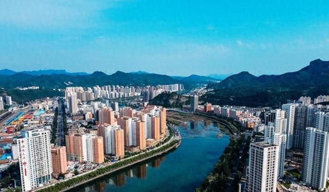 一旦战事大规模爆发，我国必须死保的城市之一：承德市