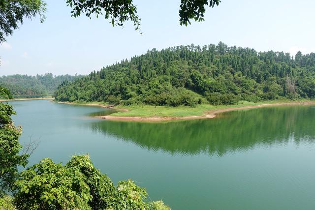 四川隆昌古宇湖，成渝地区距城市最近的湖泊，湖光山色与人文交融
