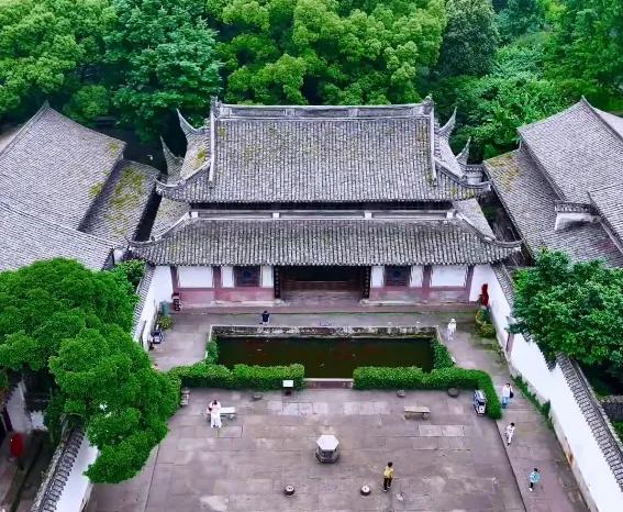 宁波保国寺一日游门票价格，旅游攻略，交通路线