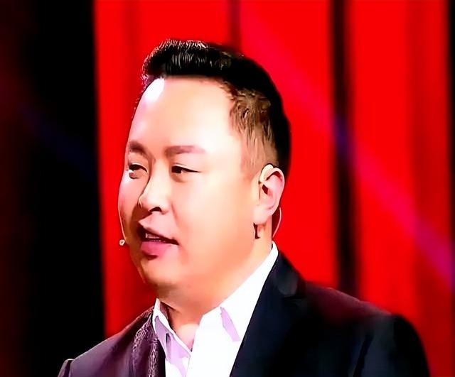 大反转、德云社融入主流了：曲协主席冯巩同德云社演员同台！