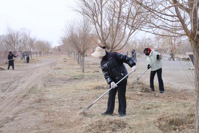 阳关博物馆开展“全域无垃圾”环境卫生整治专项活动
